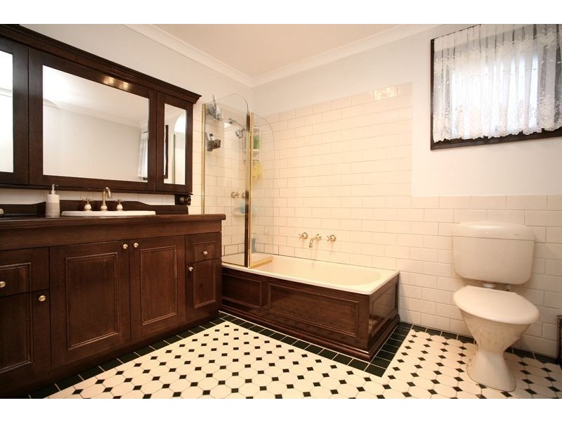 28 Warana Drive, Hampton Park VIC 3976