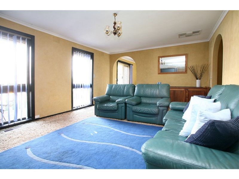 6 Pound Road, Hampton Park VIC 3976