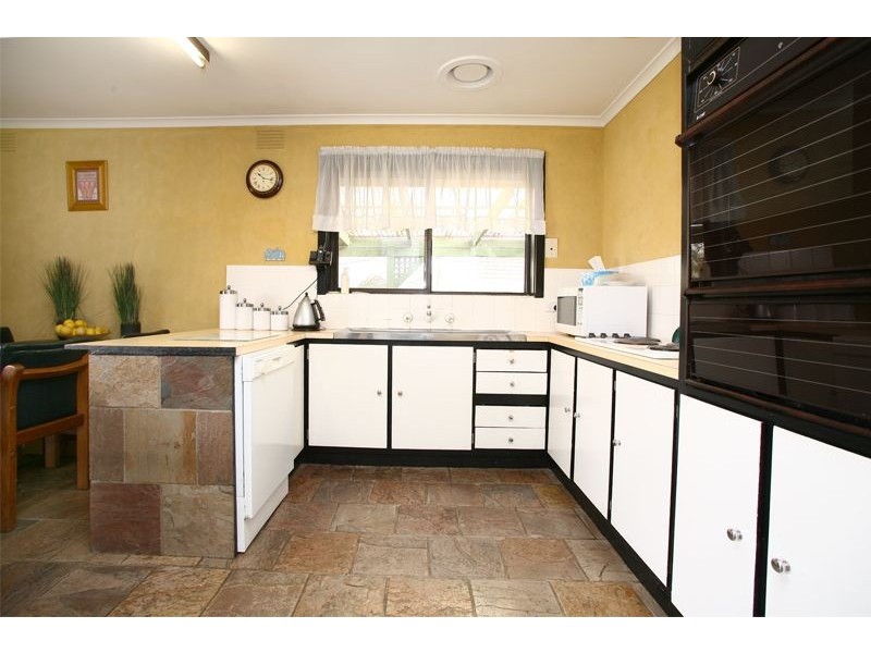 6 Pound Road, Hampton Park VIC 3976