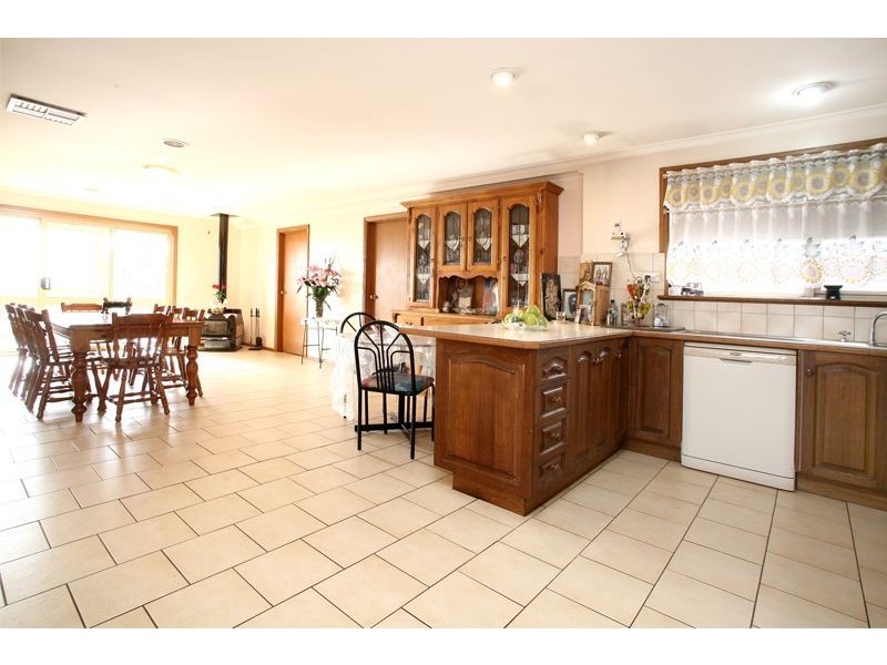 48 Justin Circuit, Hampton Park VIC 3976