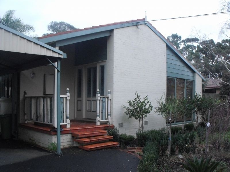 17 Fountain DR, Narre Warren VIC 3805