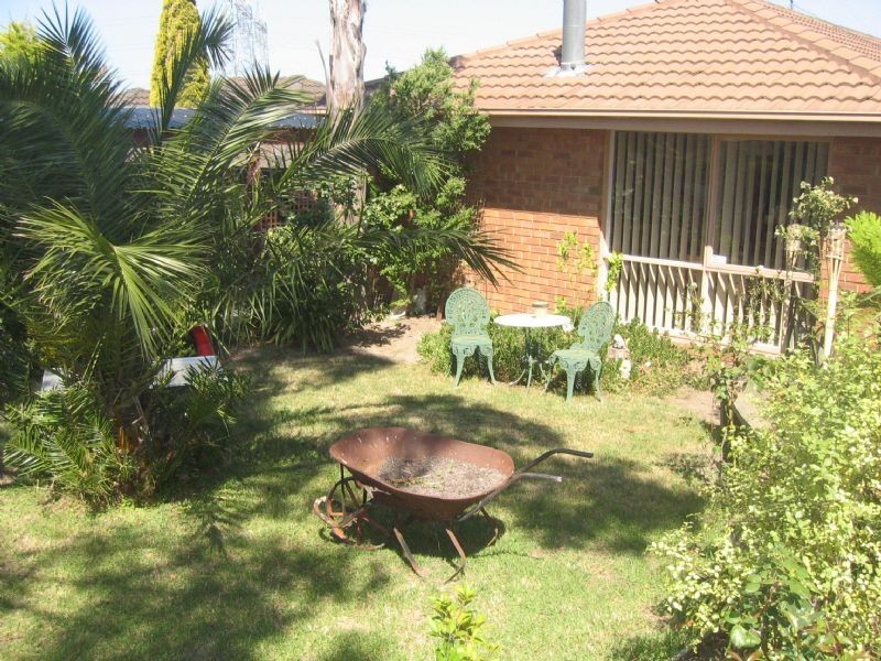 11 Bill Place, Hampton Park VIC 3976