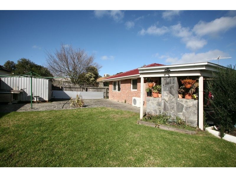 4 Adley Place, Hampton Park VIC 3976