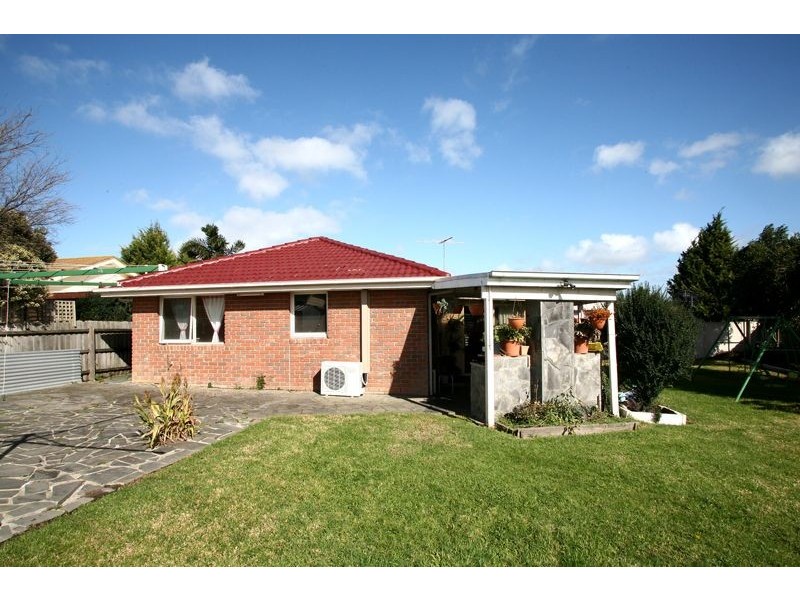 4 Adley Place, Hampton Park VIC 3976