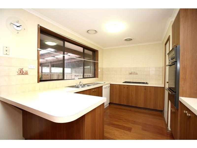 14 Jasper Court, Hampton Park VIC 3976