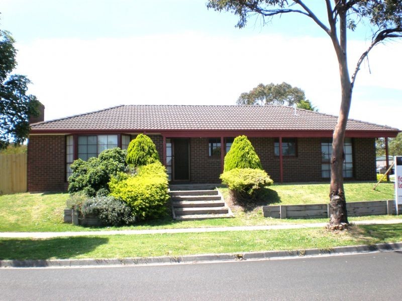 1 Porto Court, Cranbourne North VIC 3977