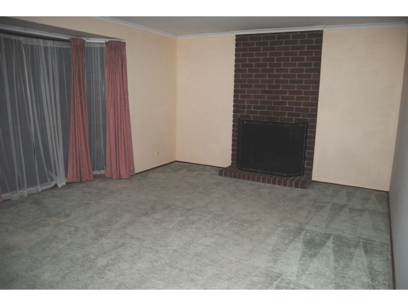 1 Porto Court, Cranbourne North VIC 3977