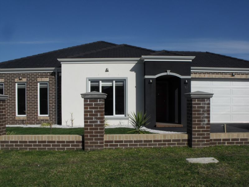 15 Devaney Avenue, Lynbrook VIC 3975
