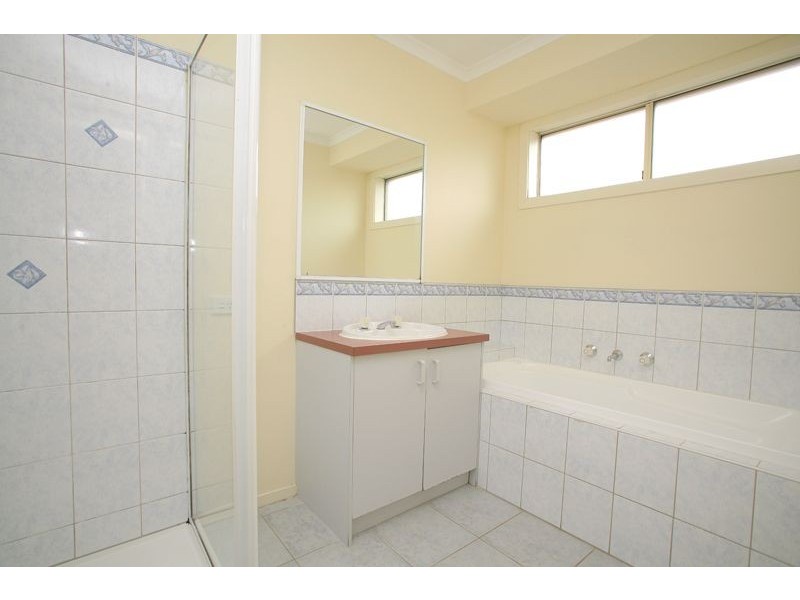 4 Redwood Avenue, Hampton Park VIC 3976