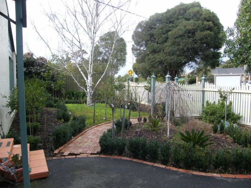 17 Fountain Drive, Narre Warren VIC 3805