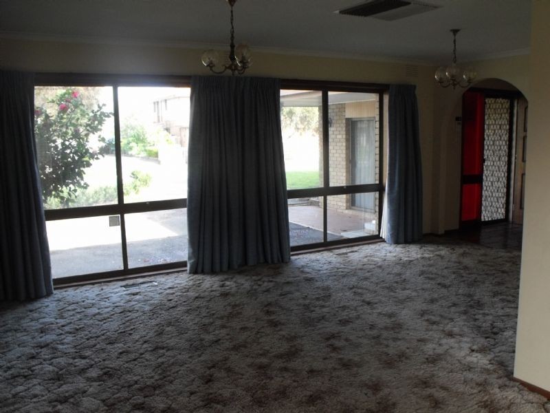 19 Elizabeth Street, Cranbourne VIC 3977