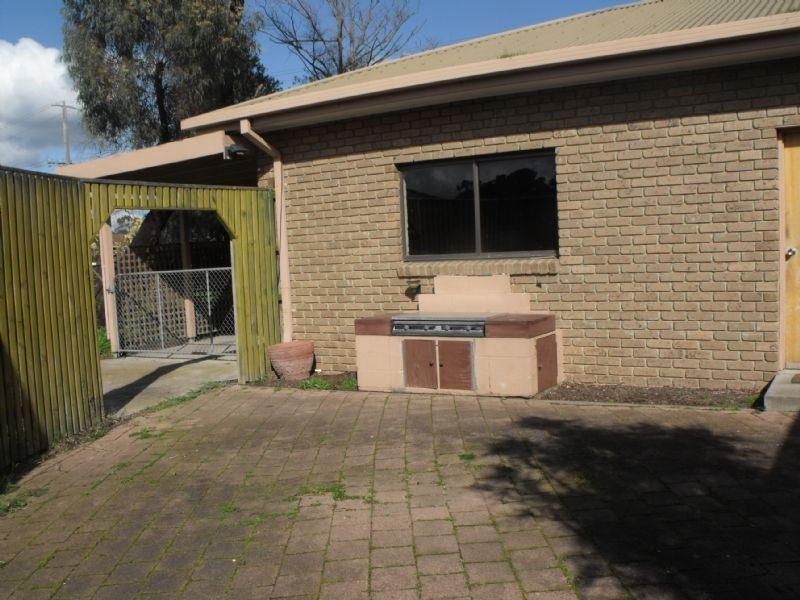 19 Elizabeth Street, Cranbourne VIC 3977