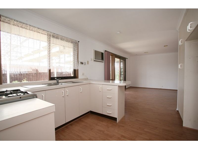 2 Katherine Court, Hampton Park VIC 3976