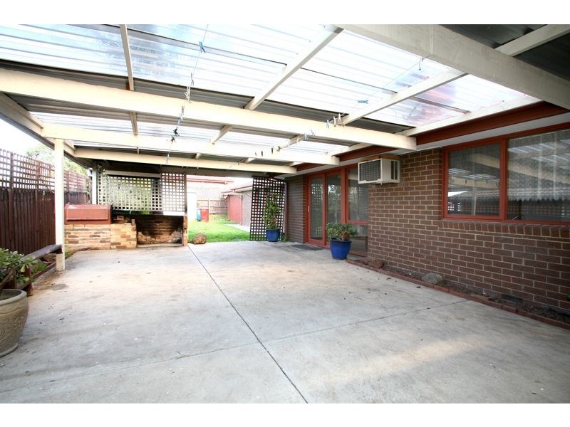 2 Katherine Court, Hampton Park VIC 3976