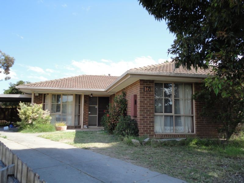 16 Jasper Court, Hampton Park VIC 3976