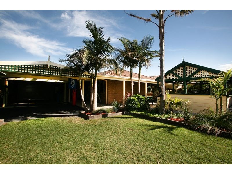 4 Alaster Court, Hampton Park VIC 3976