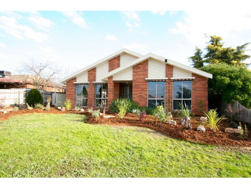 4 Wendy Court, Hampton Park VIC 3976