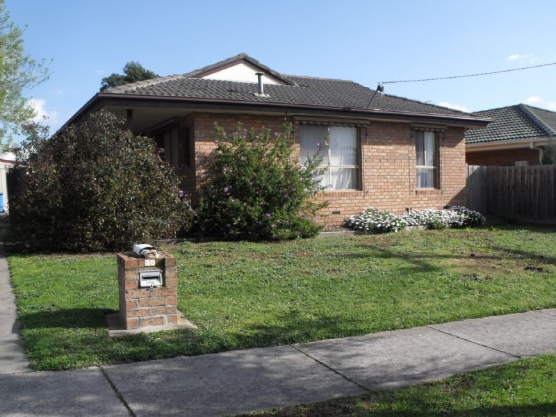 18 Ivan Crescent, Hampton Park VIC 3976