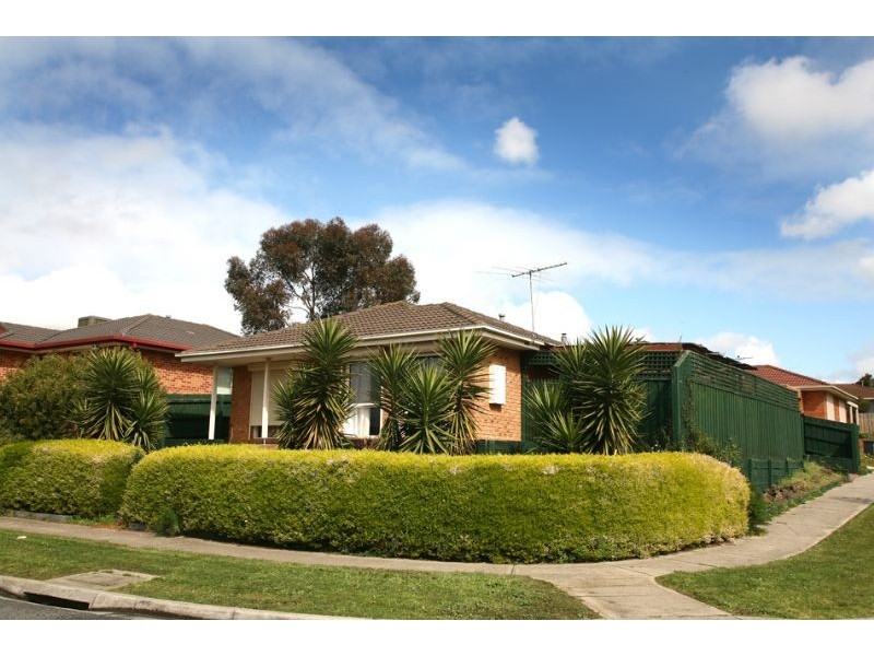 43 Amber Drive, Hampton Park VIC 3976