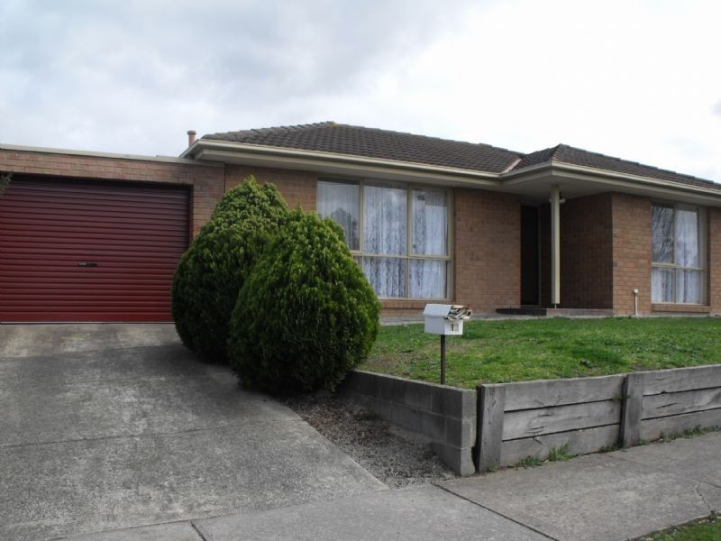 13 Lewisham Close, Hampton Park VIC 3976