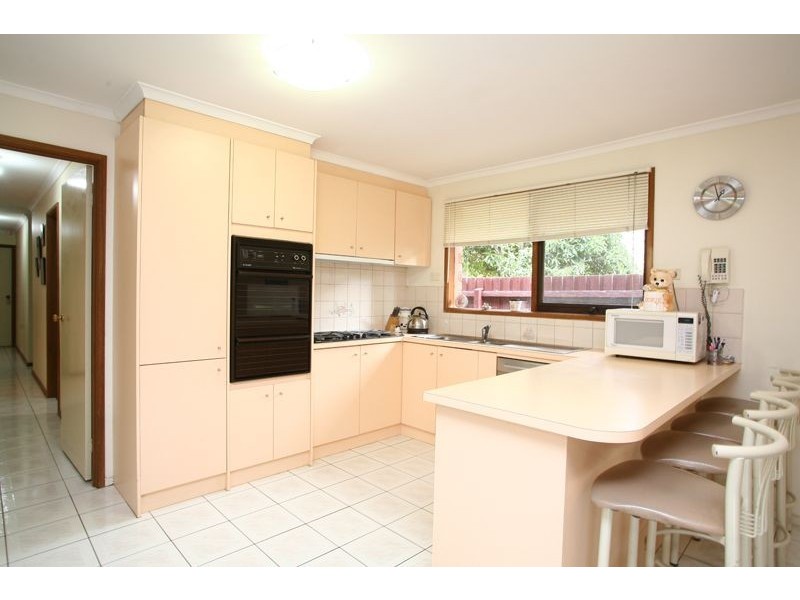 6 Branton Drive, Hampton Park VIC 3976