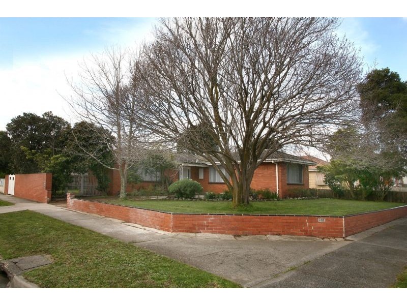 111 Fordholm Rd, Hampton Park VIC 3976