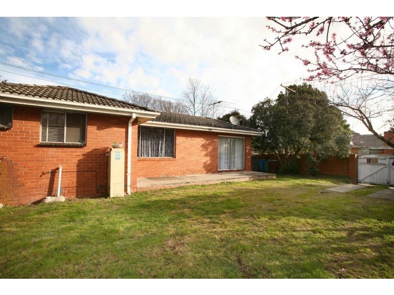 111 Fordholm Rd, Hampton Park VIC 3976