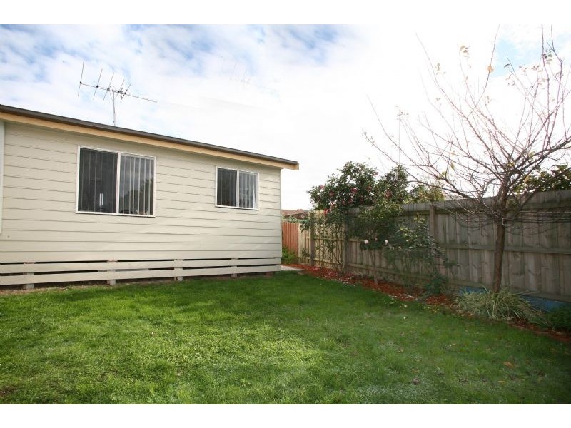 17 Henlow Rise, Hallam VIC 3803