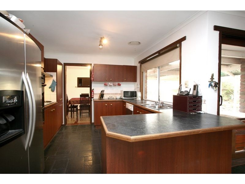 14 Dalvana Court, Hampton Park VIC 3976