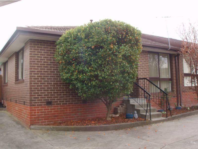 3/4 Rhoden Court, Dandenong North VIC 3175