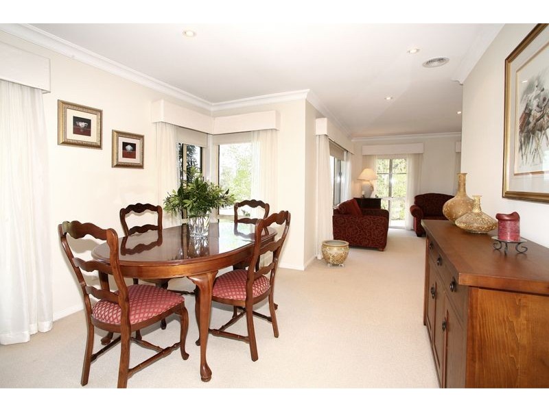 1 Sugarloaf Avenue, Lynbrook VIC 3975