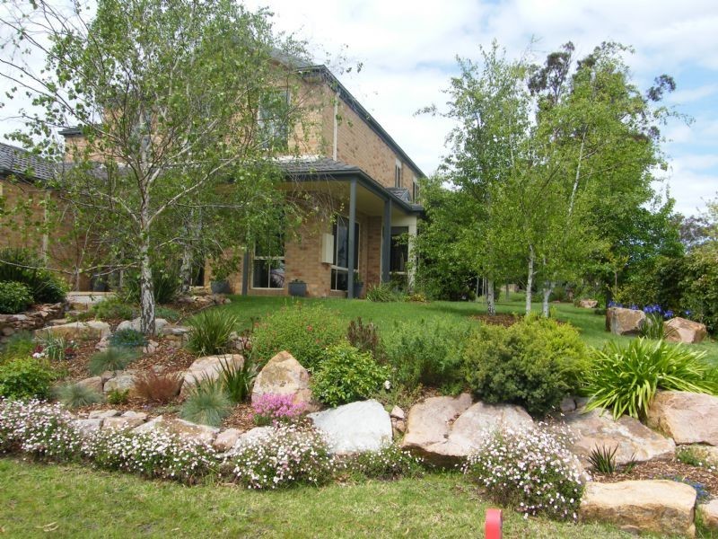 1 Sugarloaf Avenue, Lynbrook VIC 3975