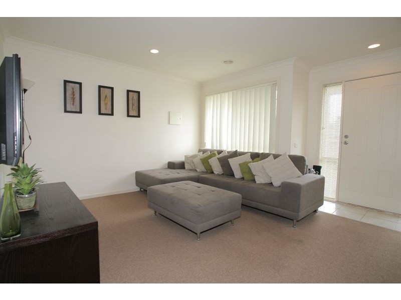 9/4 Paydon Way, Hampton Park VIC 3976