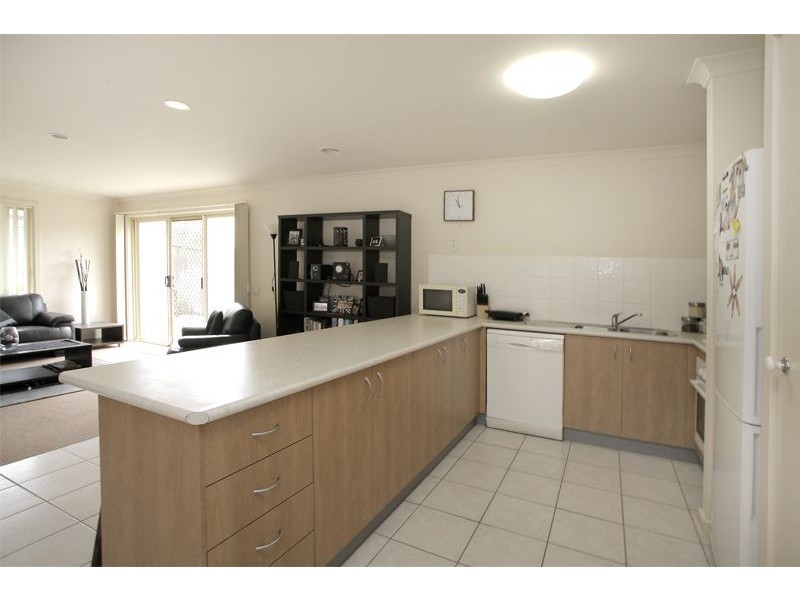 9/4 Paydon Way, Hampton Park VIC 3976