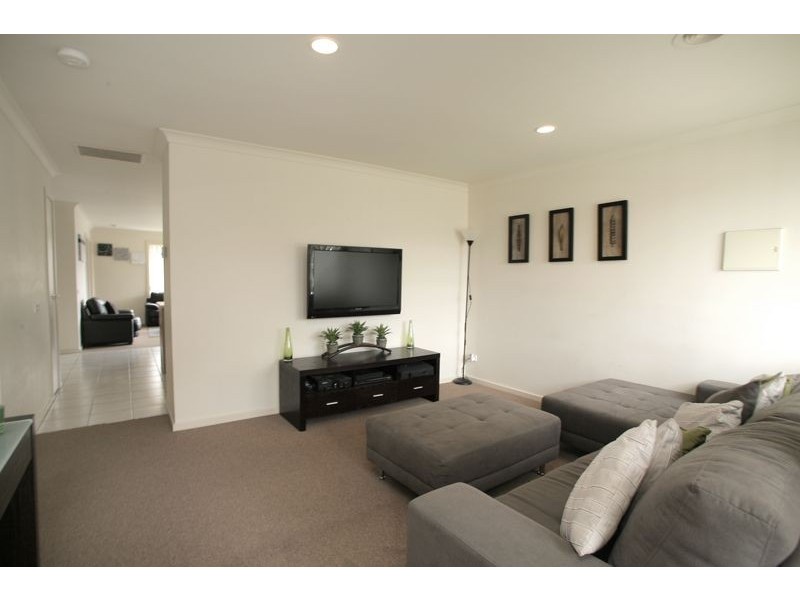 9/4 Paydon Way, Hampton Park VIC 3976