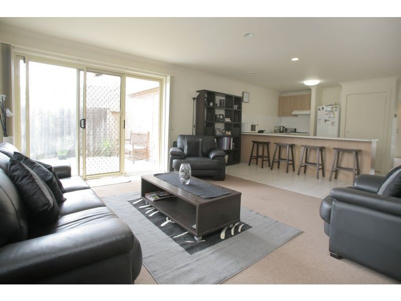 9/4 Paydon Way, Hampton Park VIC 3976