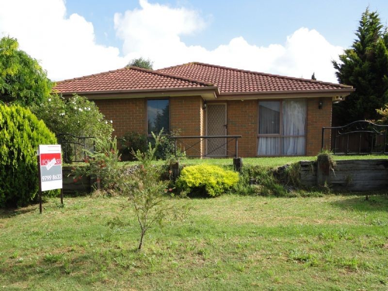 25 James Wyman Place, Hampton Park VIC 3976