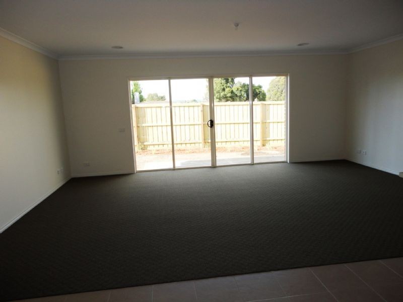 1,2,3/2 Jambe Court, Hampton Park VIC 3976