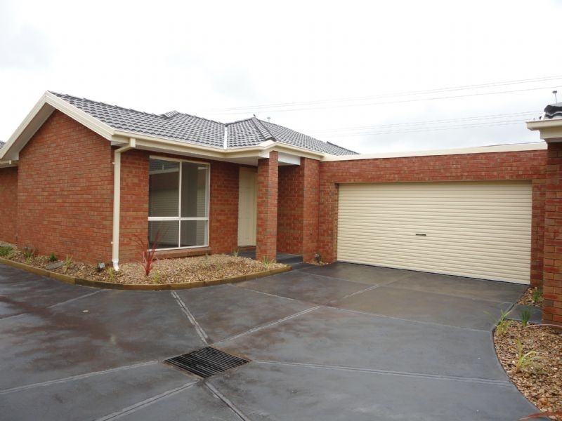 1,2,3/2 Jambe Court, Hampton Park VIC 3976