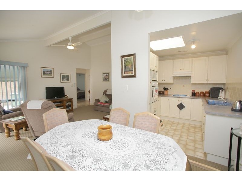 23/132 Somerville Road, Hampton Park VIC 3976