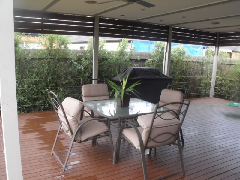 23 Hanrahan Wyn, Lynbrook VIC 3975