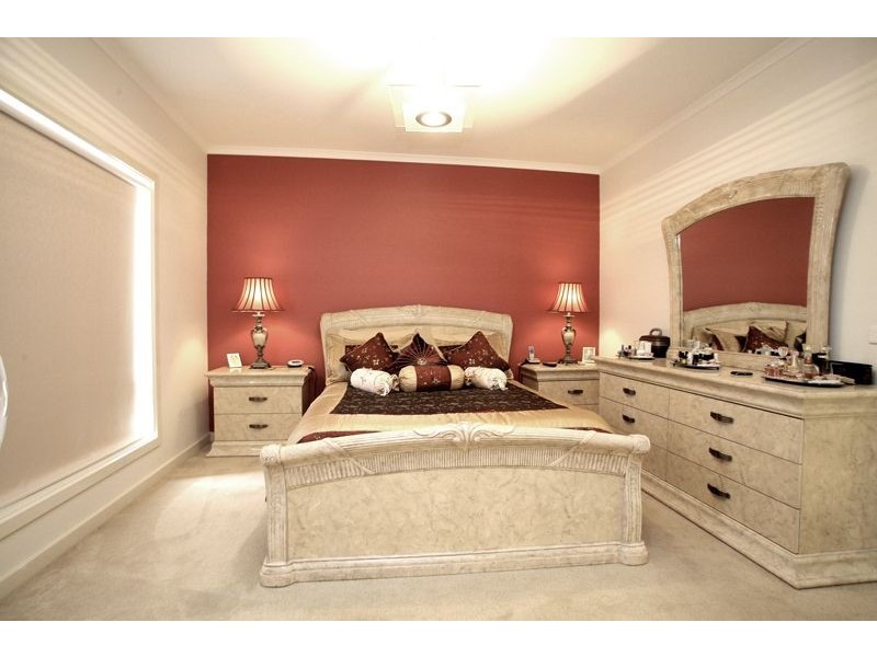 6 Bingham Rise, Lynbrook VIC 3975