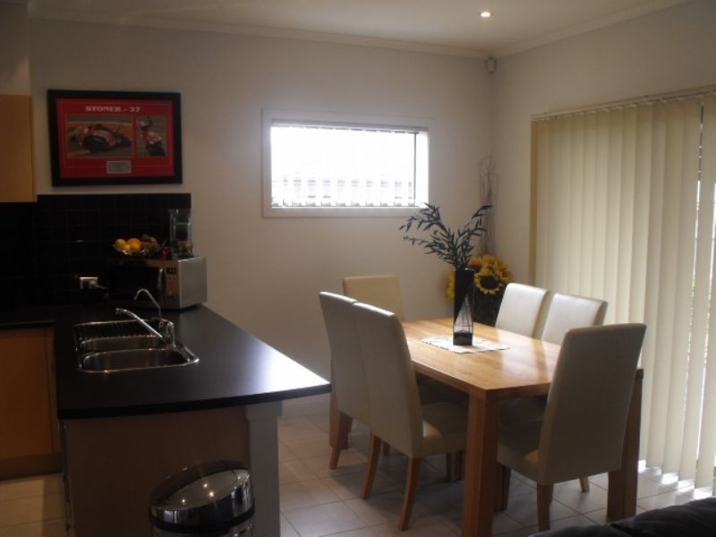 23 Hanrahan Wynd, Lynbrook VIC 3975