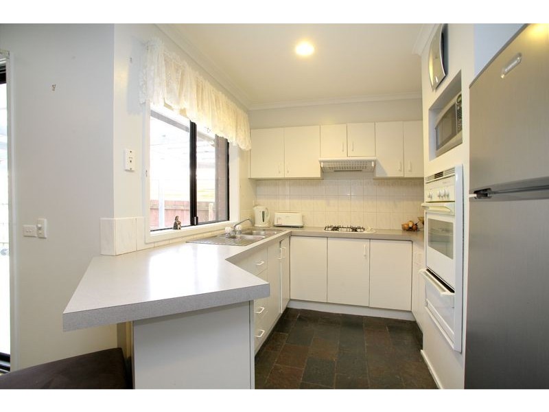 16 The Ridge, Hampton Park VIC 3976