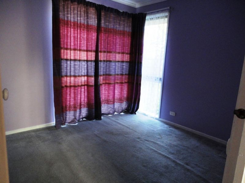 8 Hedley Place, Hampton Park VIC 3976