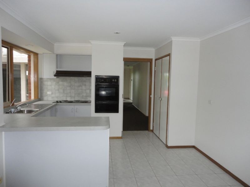 5 Greenhill Rise, Hampton Park VIC 3976