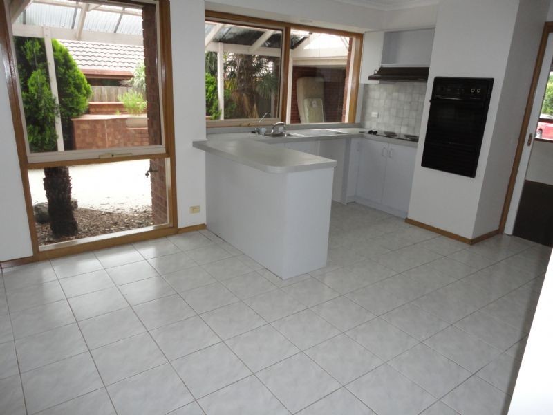 5 Greenhill Rise, Hampton Park VIC 3976