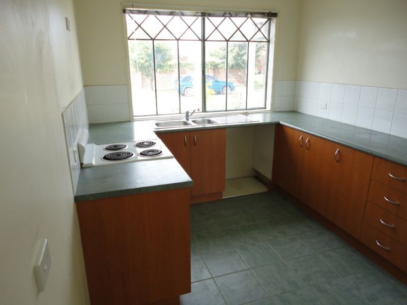 12 Oakman Way, Hampton Park VIC 3976