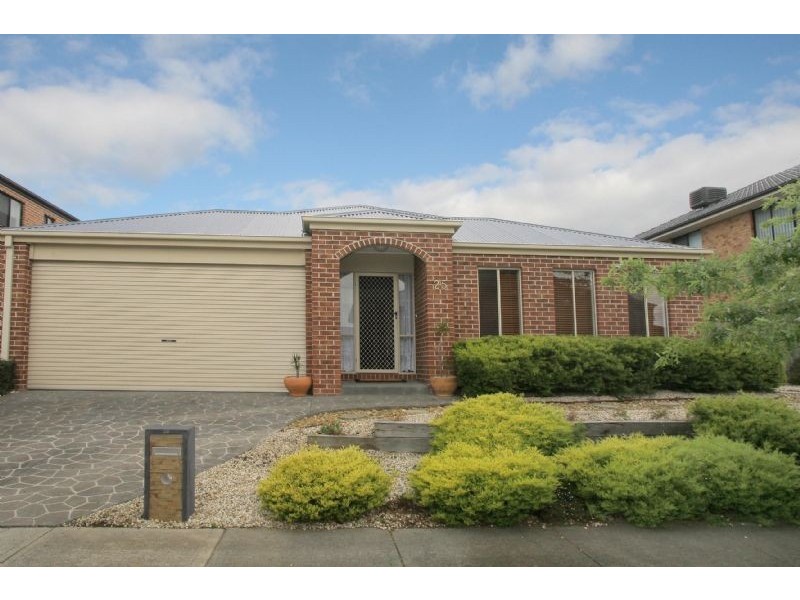 25 Rivergum Rise, Hampton Park VIC 3976