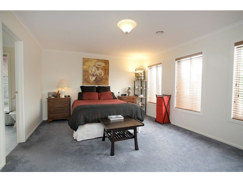 25 Rivergum Rise, Hampton Park VIC 3976